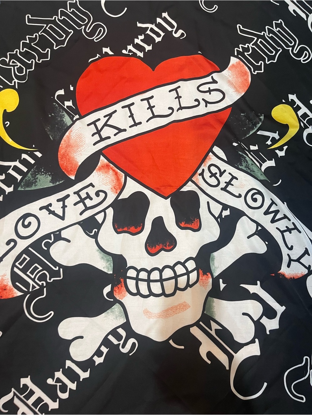 Ed Hardy Love Kills Slowly Scarf 42”x42” - Picture 4 of 6
